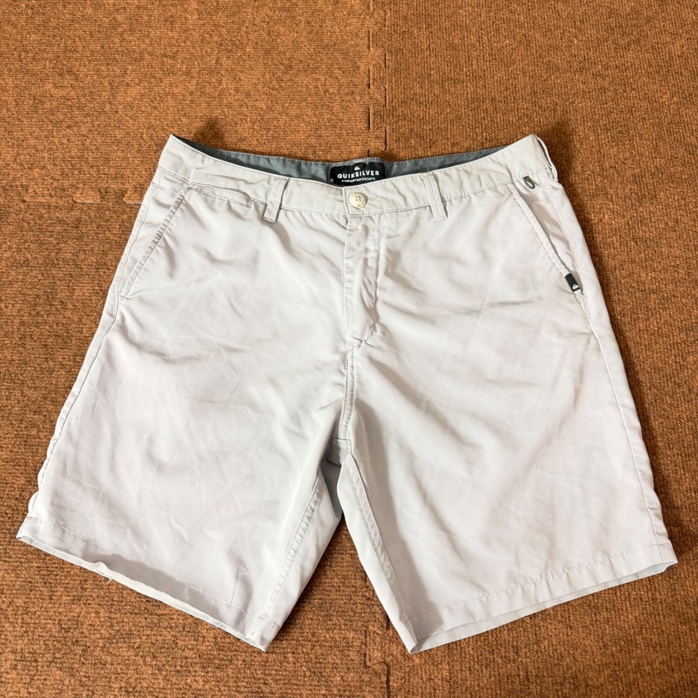 Quiksilver Amphibian Hybrid Shorts Mens 34 Light Grey 4-Way Stretch Boardshorts